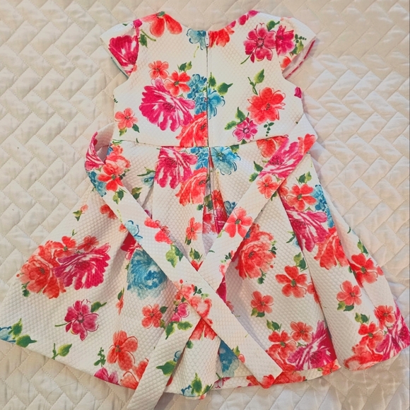 Floral Spring Dress - Picture 2 of 5